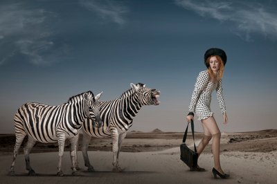 Surrealistická módní scéna v poušti od Christine von Diepenbroek