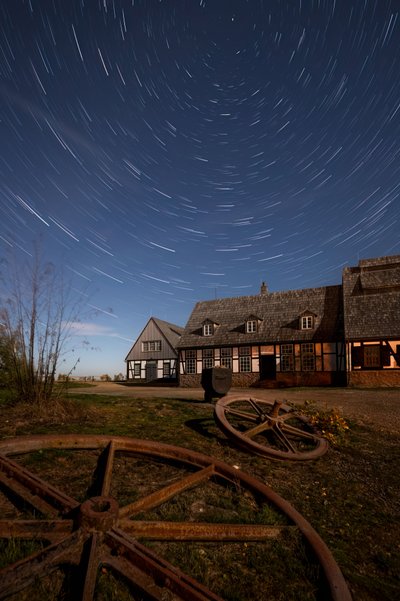 Star Trails – venkovský dům od Christoph Schaarschmidt