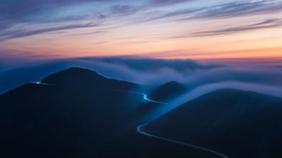Soumrak na klikaté hoře od Chuanxu Ren
