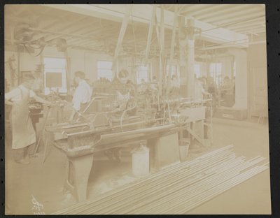 Filmová laboratoř Dressler & Co. s pracujícími muži od Company Byron