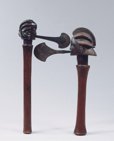 Sekery Luba Shankadi (dřevo a kov) od Congolese Congolese