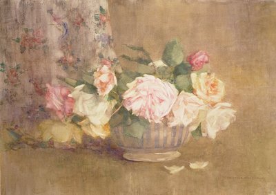 Mísa růžových, žlutých a bílých růží (akvarel na papíře) od Constance Walton