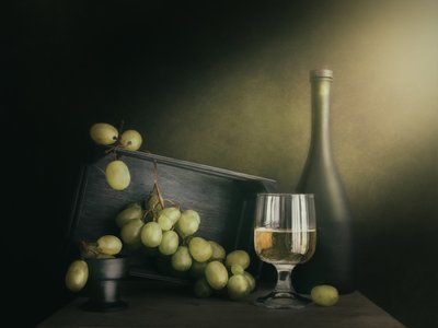 Bílé víno a hrozny od Cristiano Giani