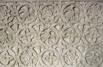 Detail z vyřezávané obrazovky, 9.-10. století (tesaný kámen) od Croatian School