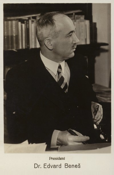 Edvard Benes od Czech Photographer