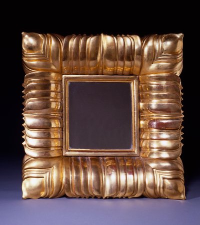 A Giltwood Mirror, navržený Dagobertem Pechem (1887-1923), vyřezávané s překrývajícími se stylizovanými listovými listy, kolem roku 1925 (zlacené dřevo) od Dagobert Peche