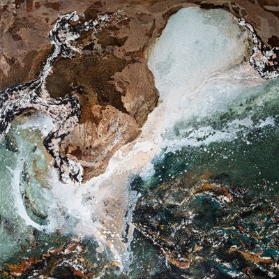 Ocean Shore – abstrakt od Denise Quah