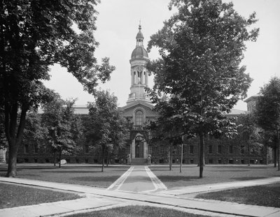 Nassau Hall, Princetonská univerzita, NJ, kolem roku 1903 od Detroit Publishing Co.