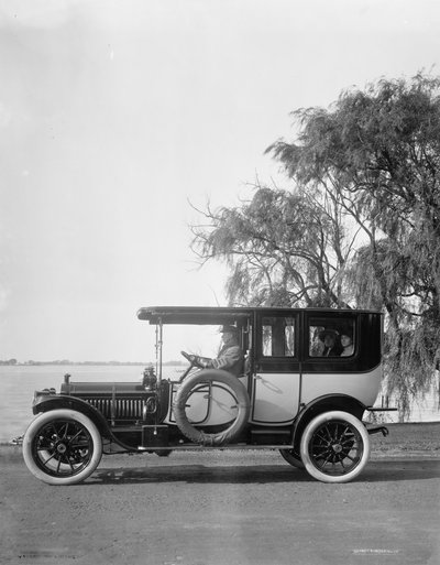 Sedan Packard 1912 od Detroit Publishing Co.