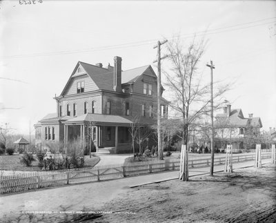 Rezidence Bookera T. Washingtona, Tuskegee Institute, kolem roku 1906 (černobílá fotografie) od Detroit Publishing Co.