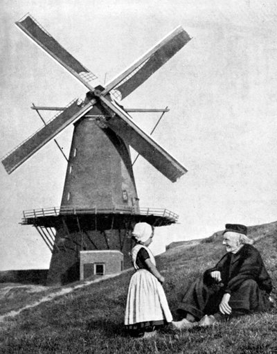Tradiční holandská scéna s větrným mlýnem, Holandsko, 1936 od Donald McLeish