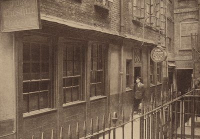 Ye Olde Cheshire Cheese Pub (černobílá fotografie) od Donald McLeish