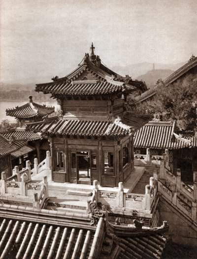 Bronzový pavilon, Sumerský palác, Peking od Donald Mennie