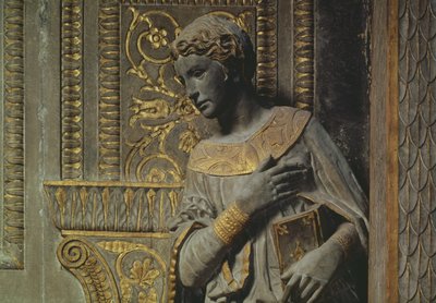 Cavalcanti Annunciation: detail of the Virgin od Donatella 1386-1466 c.1435 zlacený vápenec od Donatello