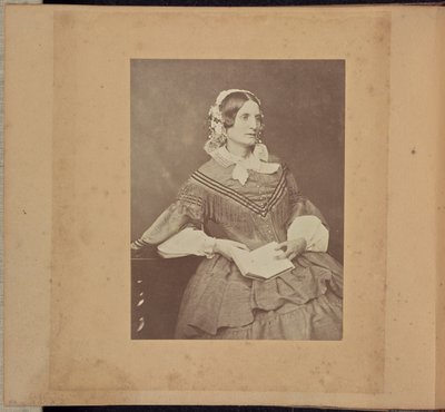 Paní Oswald Bellová (Isabella Adamsonová) od Dr. John Adamson