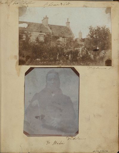 Zahrada sira Davida Brewstera se západní věží katedrály v pozadí od Dr. John Adamson