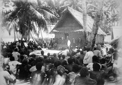 Parlament v Hongo, Florida, Solomon Island, 1892. od Dr Welchman