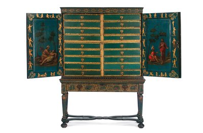 Sběrná skříň na stojanu, cca 1700-30 (zlacená a zelená japonská) (viz také 780666-8) od Dutch School