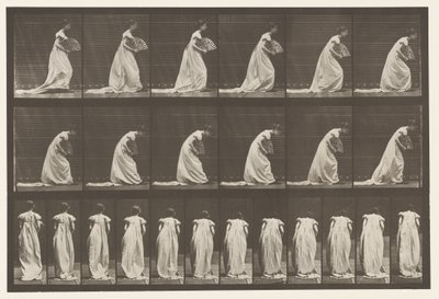 Talíř 199. Kurtseying, ventilátor v pravé ruce, 1885 od Eadweard Muybridge