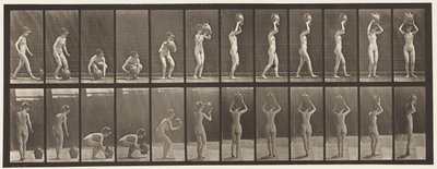 Talíř 222. Shýbání a zvedání nádoby na vodu k hlavě a otáčení od Eadweard Muybridge