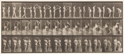 Talíř 447. Dva modely, 9 Nabírá vodu z ramene 10 od Eadweard Muybridge