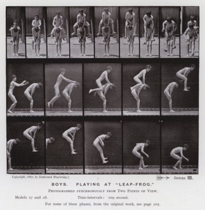 Lidská postava v pohybu: Chlapci, hrající v "Leap-Frog" (č/b foto) od Eadweard Muybridge