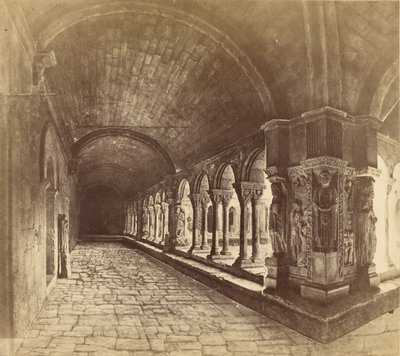 Arles. Křížová chodba kostela svatého Trofima od Édouard Baldus