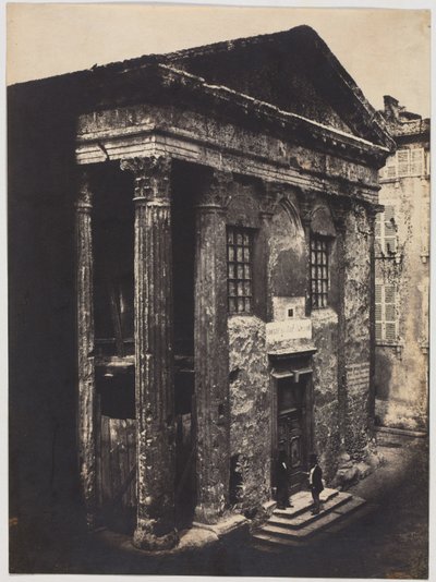 Fasáda, chrám Augusta a Livie, Vienne, 1851. od Édouard Baldus