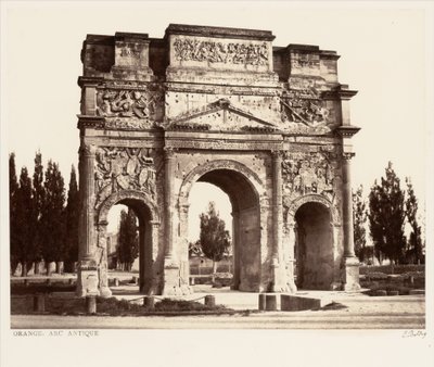 Orange, antický oblouk od Édouard Baldus