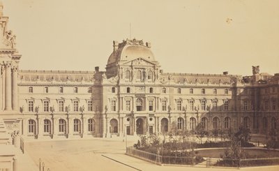 Cour Napoléon a Pavillon Sully při pohledu z Turgotova křídla Louvru v Paříži od Édouard Baldus