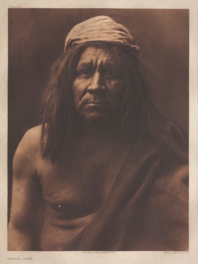 Portfolio II, deska 57 / Mohavský náčelník od Edward S. Curtis