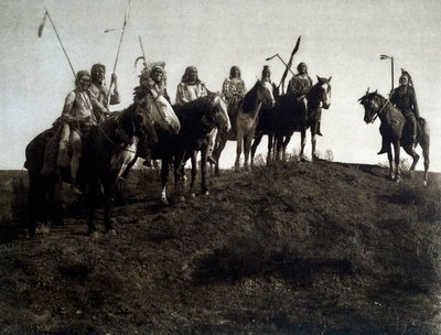 Američtí Indiáni: apsaroke válečník na koni od Edward Sheriff Curtis