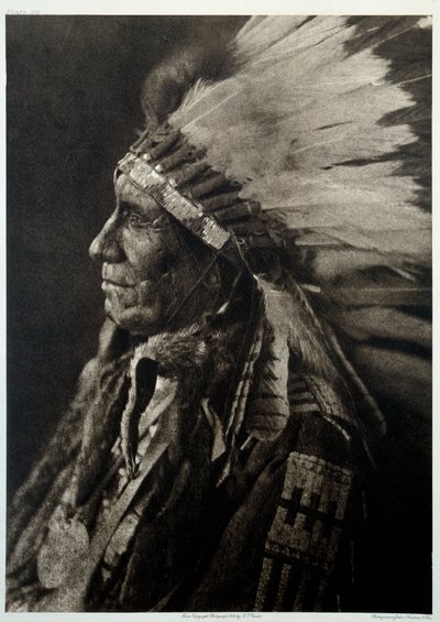 Indiáni Ameriky: Portrét indiánského náčelníka od Edward Sheriff Curtis