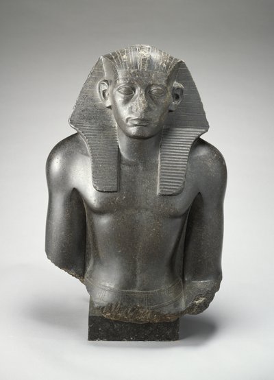 Mužská hlava a trup sedící sochy krále Sesostris III? Egypta od Egyptian 13th Dynasty