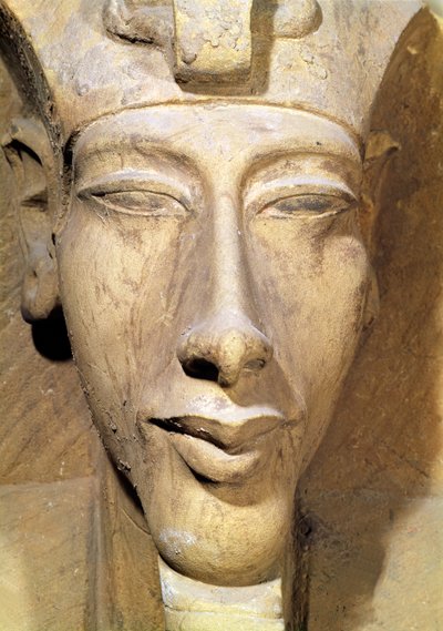Busta Amenophis IV (Achnaton) (asi 1364-1347 př.nl) z Amunova chrámu v Karnaku, asi 1353-1337 př.nl (pískovec) (detail) od Egyptian 18th Dynasty