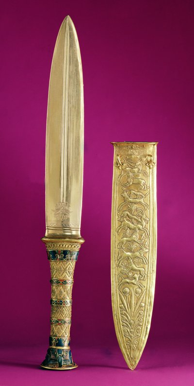 Dýka a pochva z Tutanchamonovy hrobky (asi 1370-1352 př.nl) Nová říše (zlato vykládané lapisem lazuli) od Egyptian 18th Dynasty