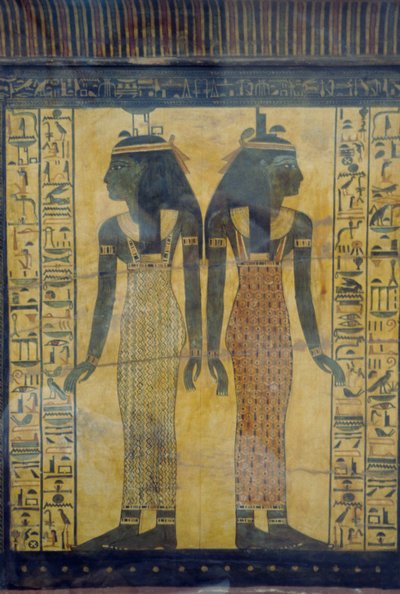 Selket a Neith, dekorativní detail sarkofágu Maiherpri, Egyptská civilizace, Nová říše, dynastie XVIII od Egyptian 18th Dynasty