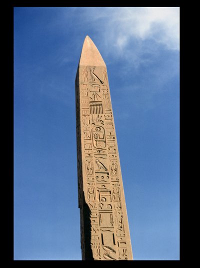 Obelisk Tuthmosis I (1504-1492 př.nl) ve Velkém Amonově chrámu, chrám Karnak, Nová říše od Egyptian 18th Dynasty