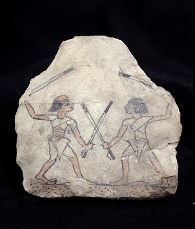 Ostrakon zobrazující dva muže bojující s holemi, z Deir El-Medina, Nová říše (malovaný kámen) od Egyptian 19th Dynasty