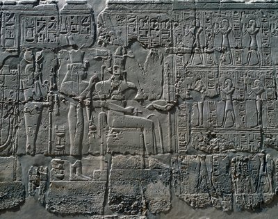 Scény obětování bohům, reliéf, vnitřní stěny Velké hypostylové síně, chrámový komplex Karnak (Seznam světového dědictví UNESCO) od Egyptian 19th Dynasty
