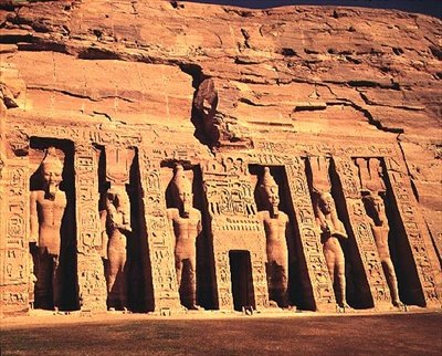 Chrám královny Nefertari, také zasvěcený Hathor z Absheku a nazývaný Malý chrám, Nová říše, od Egyptian 19th Dynasty