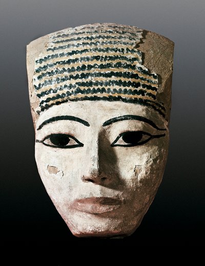 Starověký Egypt: Portrét pro egyptský sarkofág. 17.-12. století av JC. Polychromovaná dřevěná řezba. Monitrol of Montserrat, muzeum Montserrat. od Egyptian Egyptian