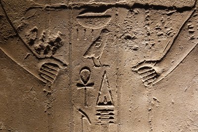 Hieroglyfy, Luxorský chrám (reliéf) od Egyptian Egyptian