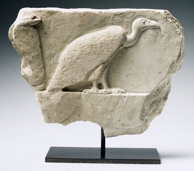 Reliéf zobrazující supa a kobru (vápenec) od Egyptian Ptolemaic Period