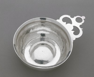 Porringer, c. 1747-1810 (stříbro) od Elias Pelletreau