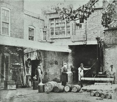 231-235 Kings Road: zadní pohled, Londýn, 1890 od English Photographer