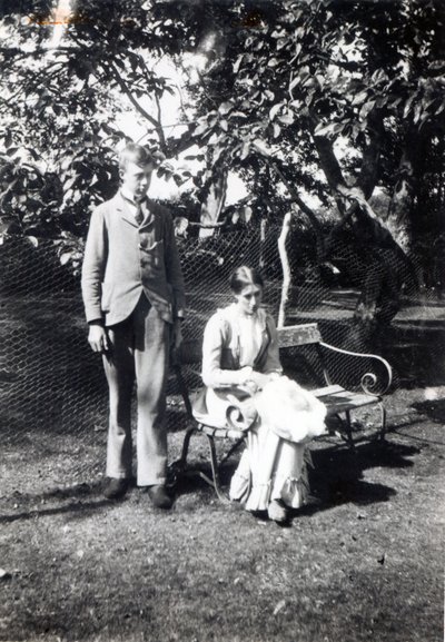 Adrian a Virginia Stephen, 1900 (černobílá fotografie) od English Photographer