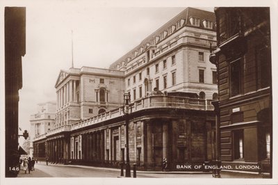 Bank of England, Londýn (černobílá fotografie) od English Photographer