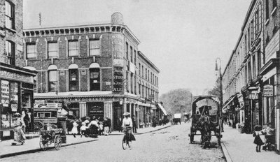 Barn Tavern, Highbury, kolem roku 1900 od English Photographer