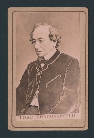 Benjamin Disraeli, vizitka od English Photographer